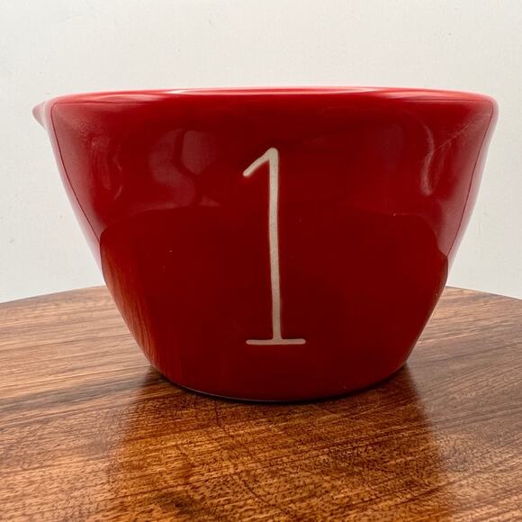 Rae Dunn Disney Pixar Incredibles 4 Piece Red Ceramic Measuring Cup Set New Gift - Picture 3 of 16